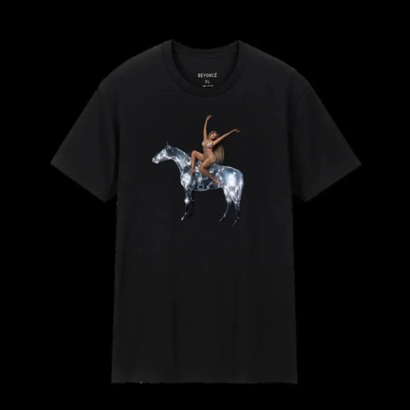 Pose 4 MEDIUM Beyoncé Renaissance Act I Limited Edition Box Set - Picture 2 of 6